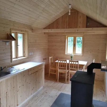 Lodge Celoroční Glamping V Pohodlném Domečku