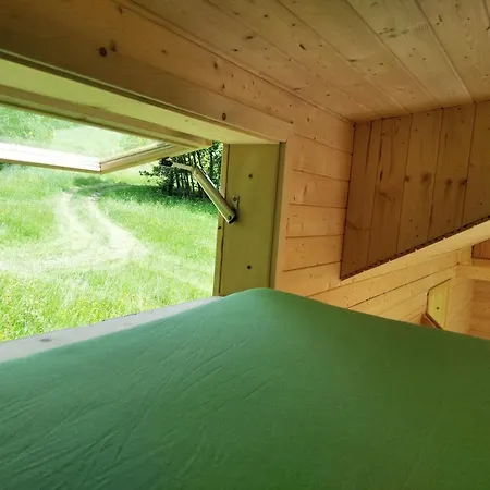 Celorocni Glamping V Pohodlnem Domecku *