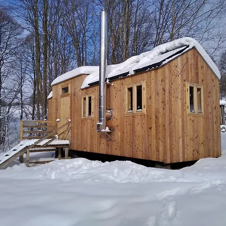 Celorocni Glamping V Pohodlnem Domecku