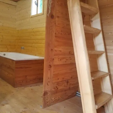 Celorocni Glamping V Pohodlnem Domecku 山林小屋 Výprachtice