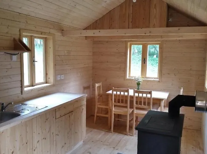 אכסניה Celorocni Glamping V Pohodlnem Domecku