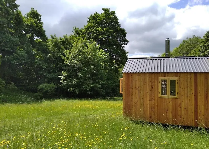 Celorocni Glamping V Pohodlnem Domecku Gerendaház