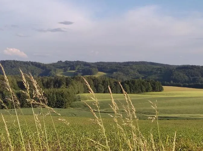 Celorocni Glamping V Pohodlnem Domecku אכסניה